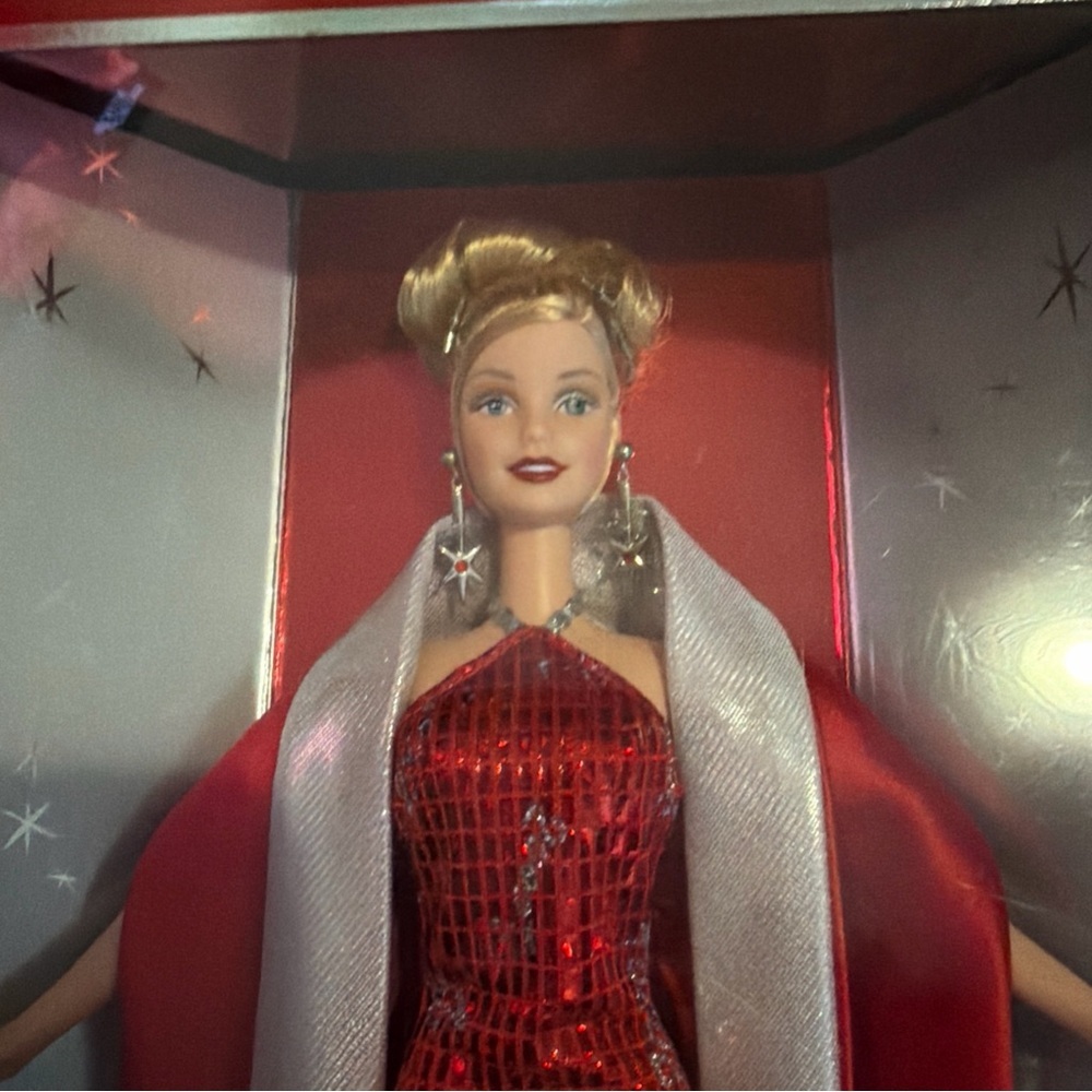 NRFB Barbie 2000 - Picture 2 of 10